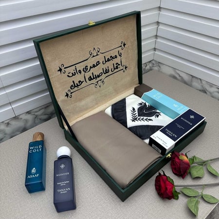 بكس رجالي فاخر — طقم هدايا مميز بتصميم راقٍ وجودة عالية