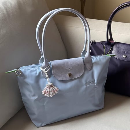 لونق شامب ميديم Longchamp-M