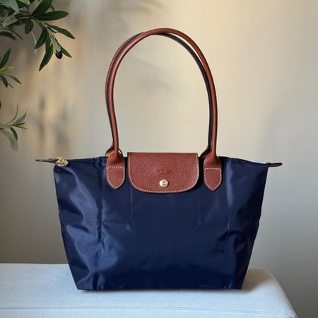 لونق شامب ميديم Longchamp-M