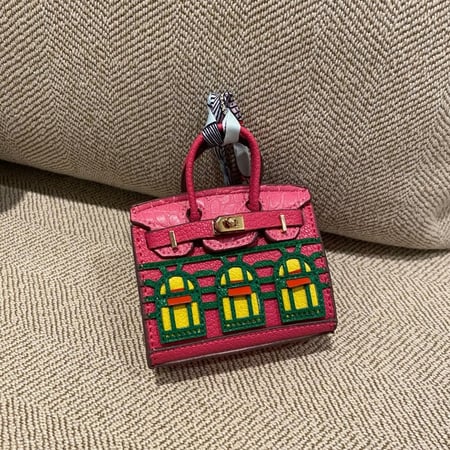 ميدالية بيركن - متجر شنط ذا ترند