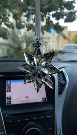 تعليقة سيارة للسيارة والمنزل اسود دخاني