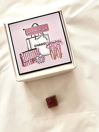 مستكه شانيل بربل