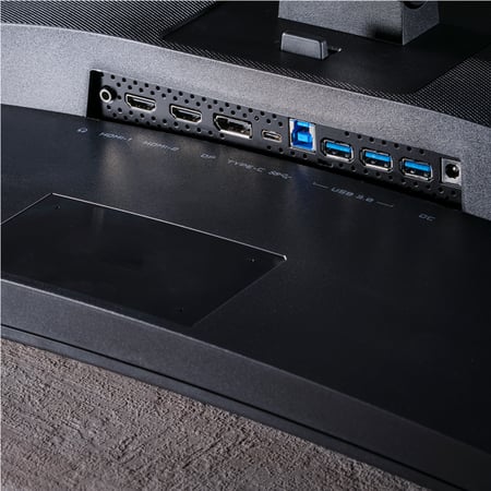 جيجابايت M32UC EK شاشة العاب منحنية 32 بوصة بدقة UHD 4K وتردد 160Hz