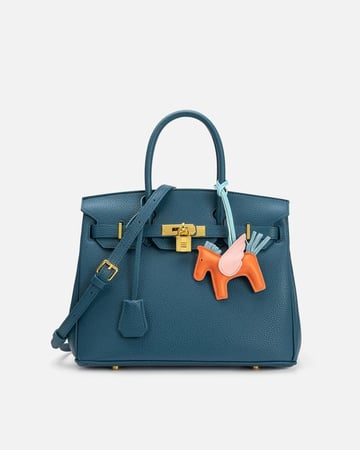 شنطة نسائية بتصميم كلاسيك بلون أزرق