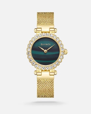 ساعة نسائية بسير شبكي يناسب اطلالة كل يوم