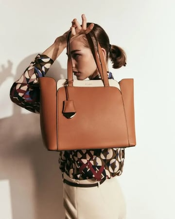 شنطة نسائية جلد لشخصية واثقة