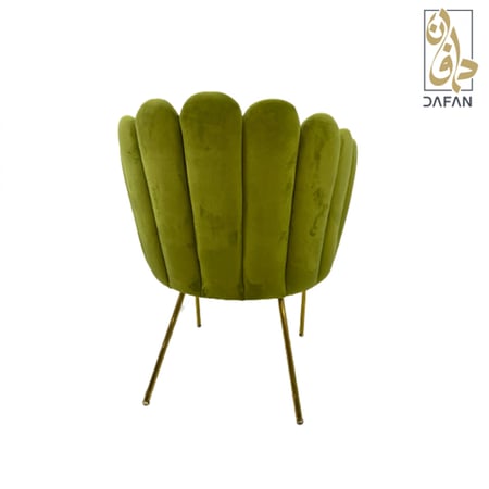 كرسي مخمل مفرد أخضر ليموني بتصميم صدفة أو قوقعة وأرجل معدنية ذهبية