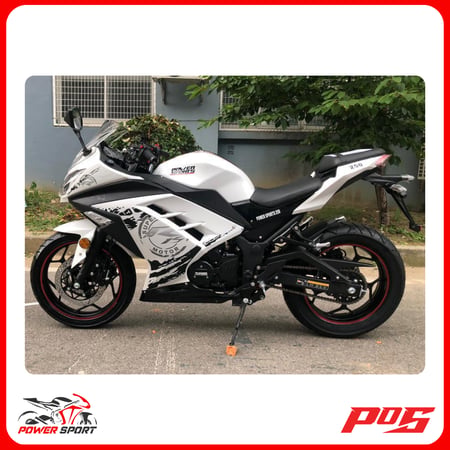 دراجة نارية 250CC موديل 2026 لون ابيض