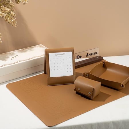 مجموعة جلديات مكتبية - بني