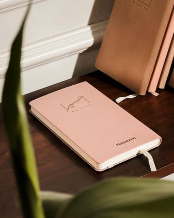 دفتر جلدي صغير