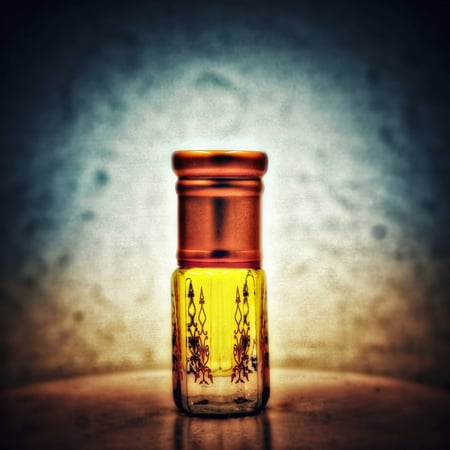 عطرة