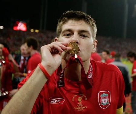 ميدالية ليفربول بطل دوري أبطال اوروبا لعام 2005, لتخليد ذكرة ليفربول