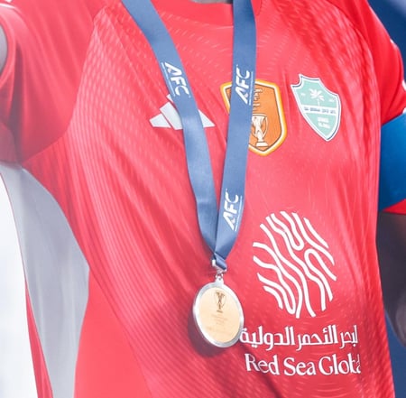 ميدالية الاهلي بطل كأس اسيا النخبة 2026