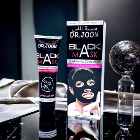 قناع الفحم قناع اسود للوجه لازالة الرؤوس السوداء  قناع اسود للوجه لازالة الرؤوس السوداء يساعد على تنشيط المسام
