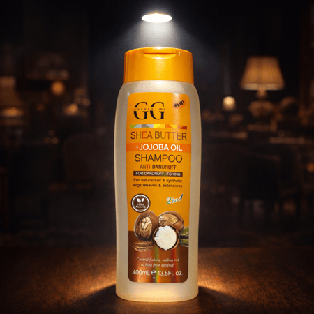 شامبو زبدة الشيا بزيت الجوجوبا – مضاد للقشرة   دلّعي شعرك بعناية مركزة تجمع بين زبدة الشيا المغذية وزيت الجوجوبا المرطب في تركيبة فعّالة لمحاربة القشرة وتهدئة فروة الرأس من الحكة والتقشر