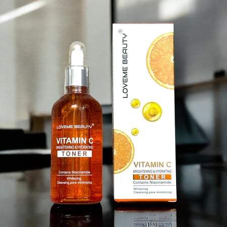 تونر فيتامين سي من لوفمي تونر متوهج بفيتامين سي من ازوني، مصل لطيف بفيتامين سي للوجه، لطيف ومنعش ومرطب للوجه للعناية بالبشرة ومضاد للشيخوخة والتجاعيد، لجميع انواع البشرة