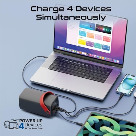 بطارية جبارة بسعة 80000 مللي أمبير – شحن سريع USB-C بقدرة توصيل طاقة 100 واط، 4 منافذ إخراج و3 منافذ إدخال (طاقة شمسية، DC، لايتنينغ)، شاشة رقمية، مصباح LED، وبطارية آمنة من فوسفات الليثيوم الحديدي  PowerMine-80Pro