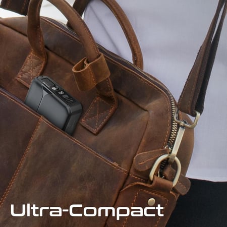 بطارية متنقلة قوية من بروميت بسعة 20000 مللي أمبير مع توصيل طاقة بقدرة 27 واط،  وكابلات USB-C و لايتنينغ لأجهزة الأيفون مدمجة، وقاعدة تثبيت للهاتف، ورؤوس جدارية قابلة للتبديل تناسب جميع الدول.Promate PowerPack-20Pro