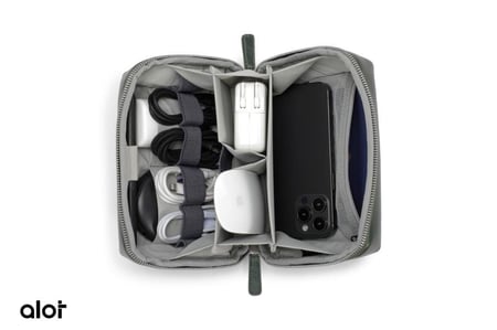 ألوت - حقيبة يد Alot الجلدية بسعة 1 لتر مقسمه من الداخل مع مسكه جانبية - بني