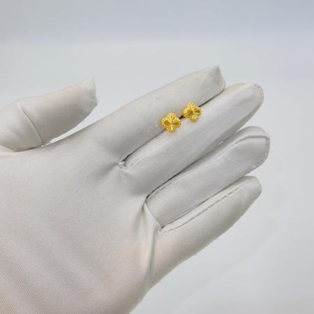 حلق تصميم عالمي ذهب عيار 18