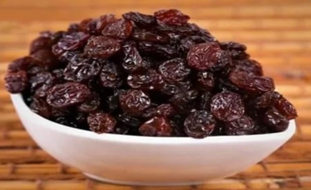 زبيب عنب نصف كيلو