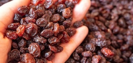 زبيب عنب نصف كيلو