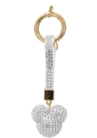 سلسلة مفاتيح بتصميم دمية