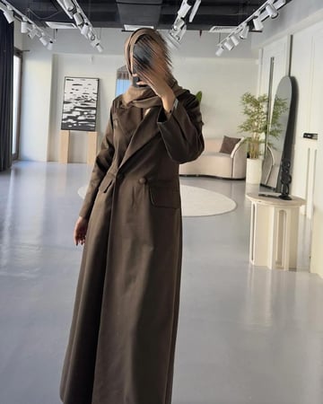 عبايات ملونه