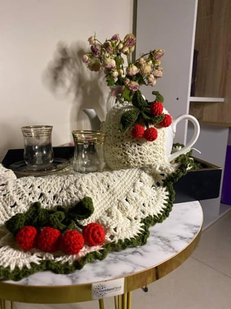 تلبيسة غوري الكرز  حجم وسط + مفرش الكرز