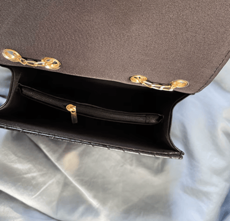 حقيبة يد نسائية عصرية