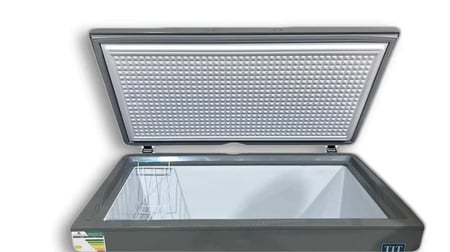 فريزر تي اي تي ارضي 5 قدم اللون فضي