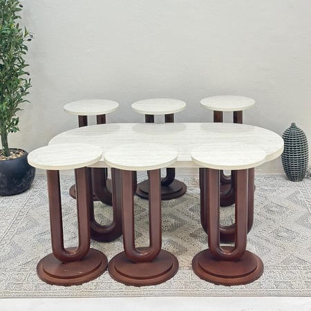 طقم طاولات 7قطع سطح بديل الرخام ملمس ناعم قاعده خشب لون بني