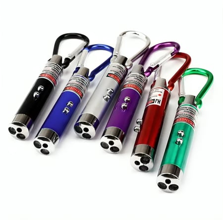 لعبة ليزر للقطط - لتدريب الحيوانات الاليفة - ألوان متعددة