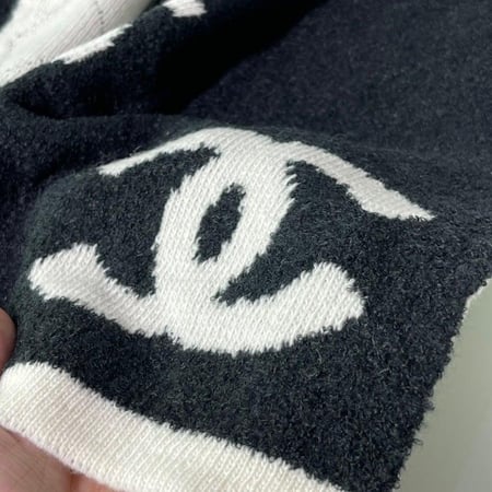 سكارف شانيل 35*195