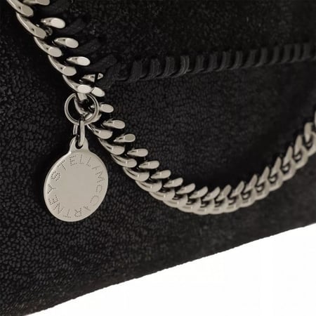 ستيلا مكارتيني