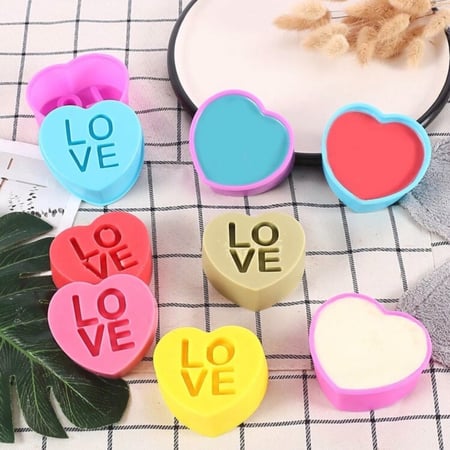 قالب قلب الحب LOVE