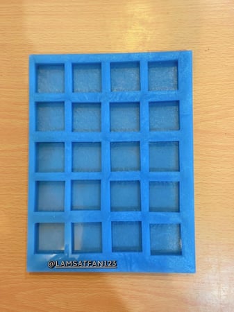 قالب مربعات 3.6 سم صناعة يدوية