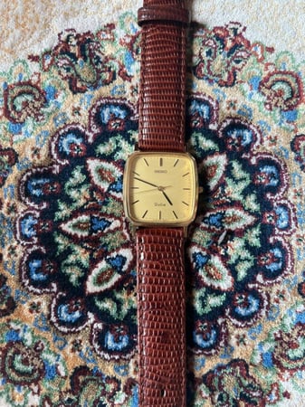 ساعة سيكو - مربع