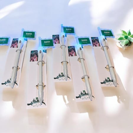 أقلام مضيئة