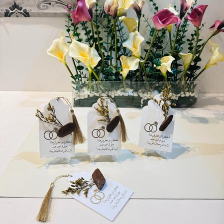 اكلريلك ابيض لتوزيعات المِلكة (12 حبات)