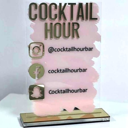 اسم المتجر مع مواقع التواصل الاجتماعي