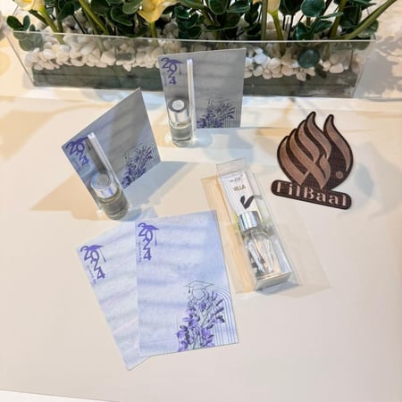 فواحة مع كرت التخرج (12 حبات)