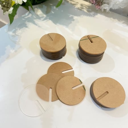 تعليقة اكواب والبيالات سادة (12 حبه)