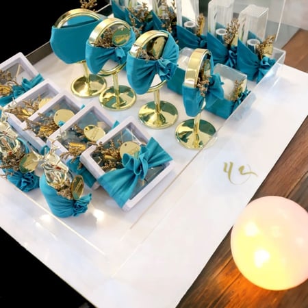 صينية التقديم بالاسم