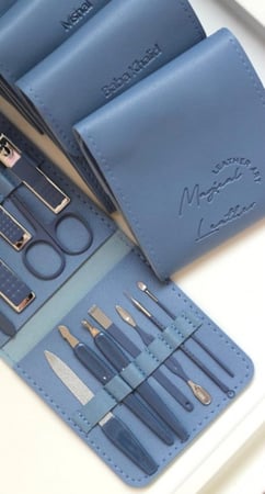 مجموعة تنظيف الاظافر