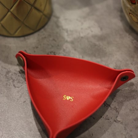 سلة جلد لمكتبك او منزلك او توزيعات بالأسم اوالأحرف المطلوبة