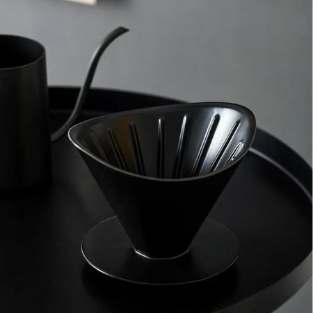 قمع سيراميك نصف القمر - اسود | V60 Dripper