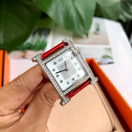 ساعة من ايرمز