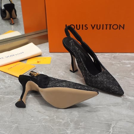 هيلز من لويس فيتون