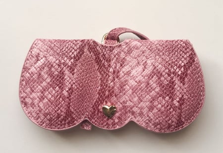 حافظة نظارة✨